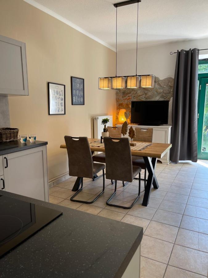 Naturnahes, Neu Moebl.Apartment, Hundefreundlich Neu Gaarz Luaran gambar